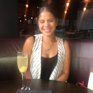 Meet your Posher, Vanessa